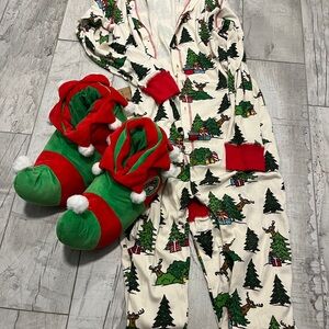 Holiday Pjs & Slippers